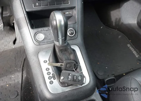 2017 Volkswagen Tiguan 2.0T/2.0T S z USA, uszkodzony, nr VIN WVGAV7AX9HK015103